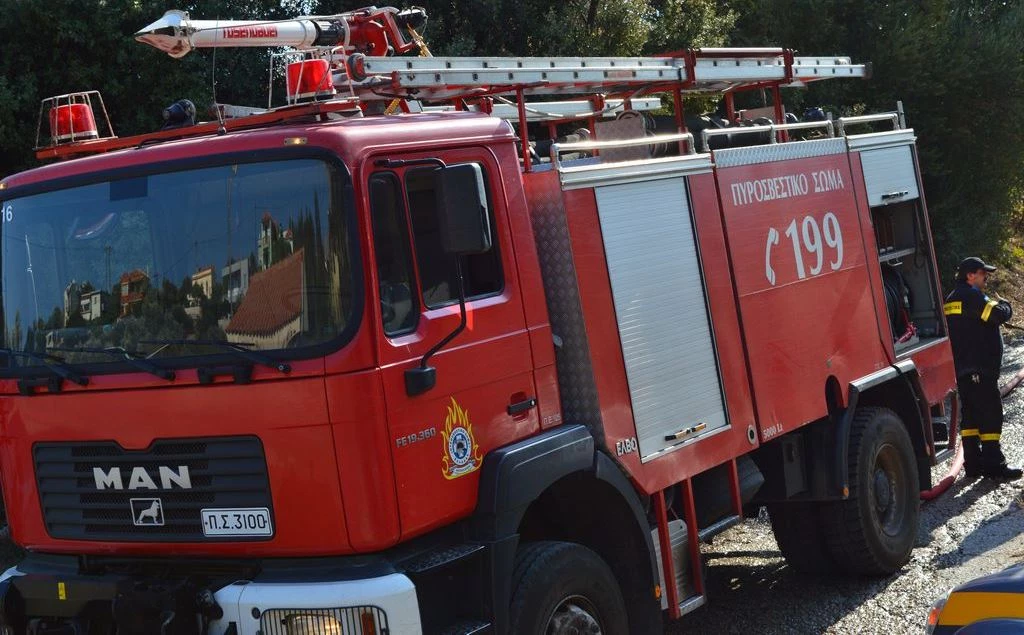 Συναγερμός στου Ζωγράφου: Ξέσπασε πυρκαγιά σε διαμέρισμα